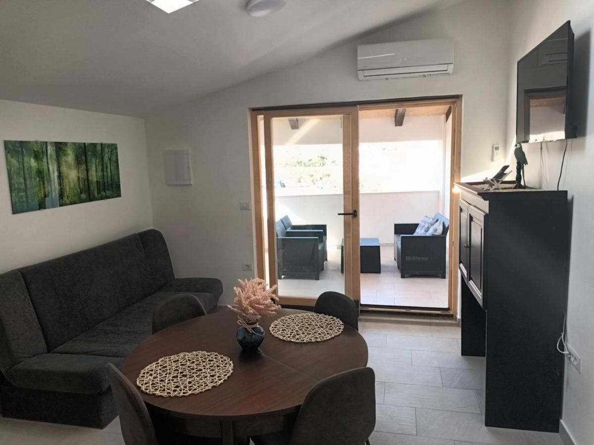 Apartment Penthouse & Apartment Studio Franci พาก ภายนอก รูปภาพ